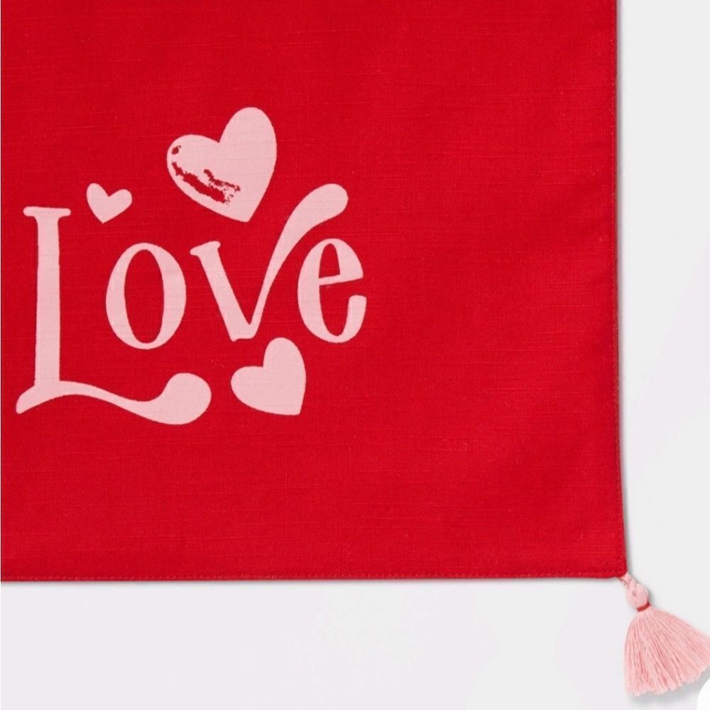 NEW VALENTINE'S day 72" x 14" Cotton 'Love' Table Runner - Picture 5 of 6